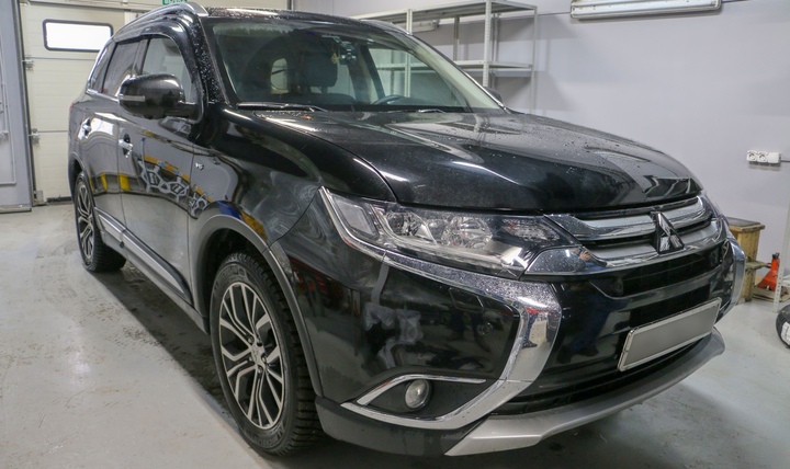 Замена акустики на Mitsubishi Outlander